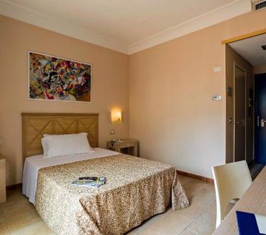 Mahara Hotel & Wellness