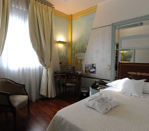 Antares Hotel Rubens