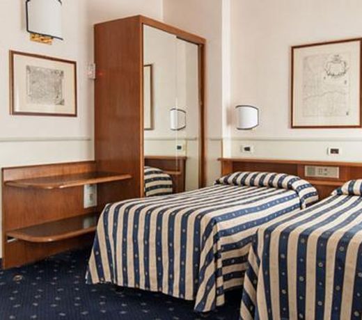 Hotel Flora