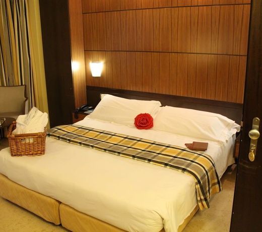 Hotel Carrobbio
