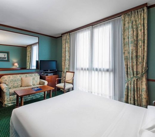 Leonardo Hotel Milan City Center