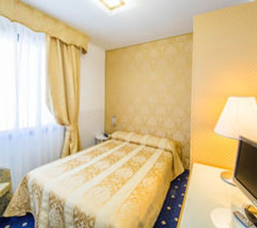 Hotel Floris