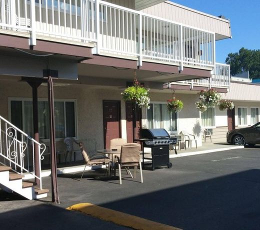 Shoreline Resort Condominiums