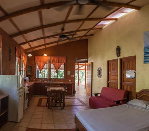 Casa Zen Guesthouse & Yoga Center
