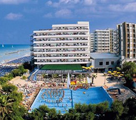 Serena Majestic Hotel Residence