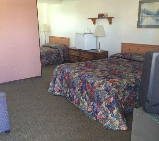 THE BEACH WALK INN