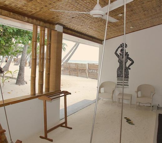 Kaani Villa
