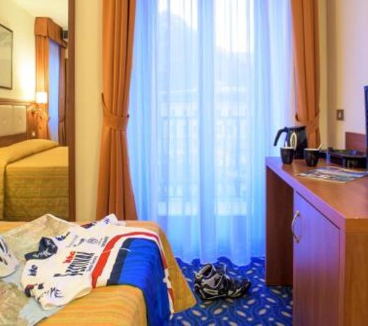 Hotel Benaco