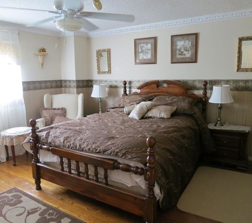 All Seasons Bed & Breakfast