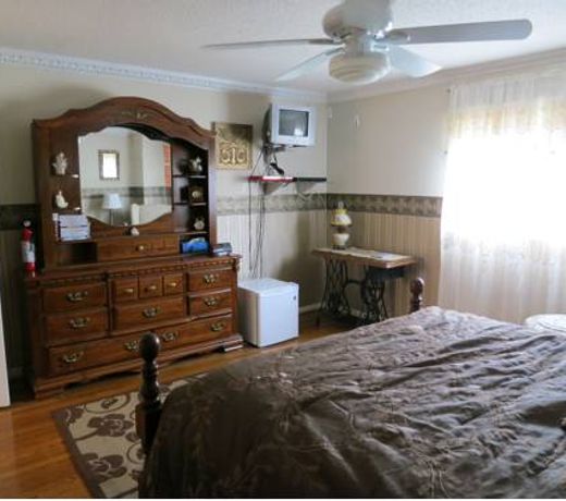 All Seasons Bed & Breakfast