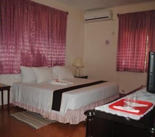 Palm Bay Guest House & Restaurant