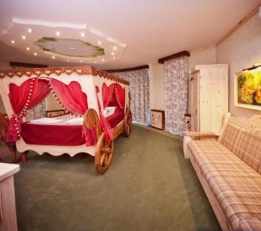 Zhar-Ptitsa Hotel