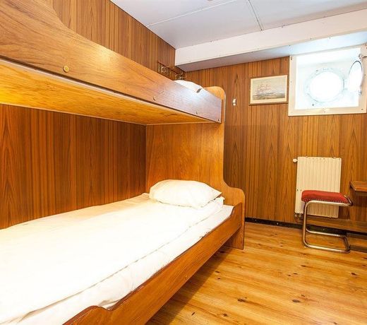MS Birger Jarl - Hotel & Hostel