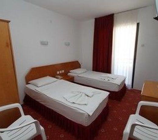 Kanarya Hotel