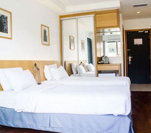 Quayside Hotel