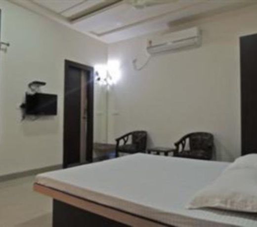 Hotel Tushar Residency