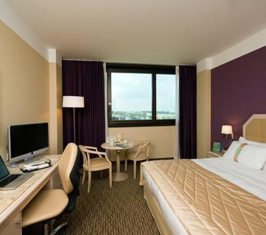 Holiday Inn Naples, an IHG Hotel