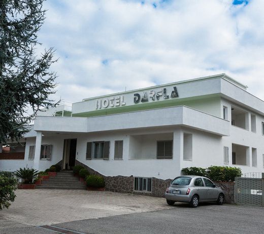 Darfla Hotel