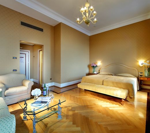 Eurostars Hotel Excelsior