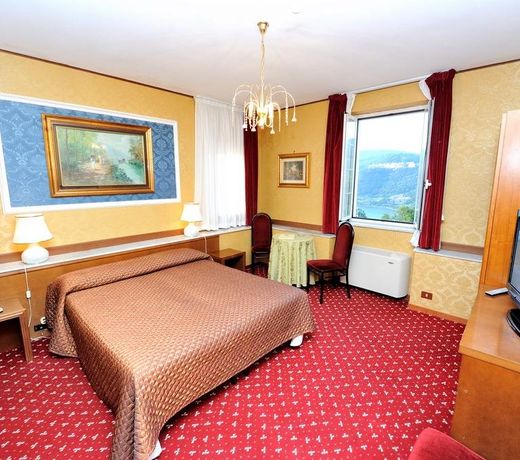 DIANA PARK HOTEL
