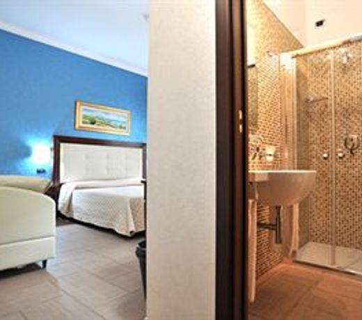 Hotel Flora