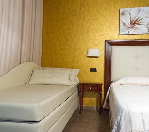 Hotel Flora