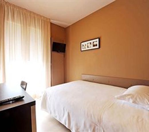 Hotel M14
