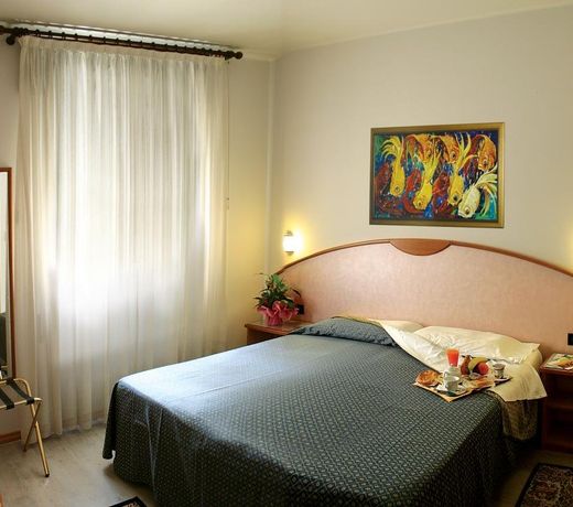 Hotel Maritan