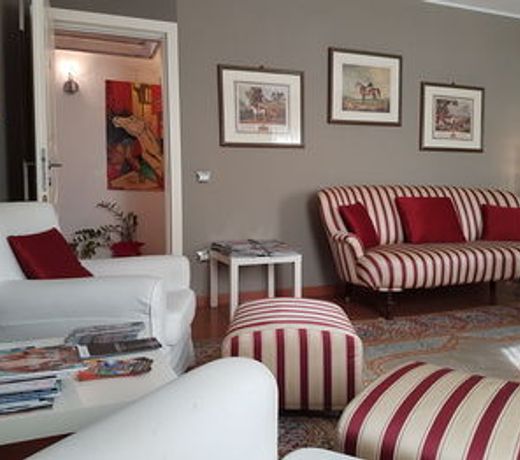 Small Hotel Royal HOTEL RC12