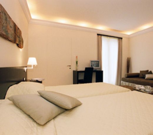 Ucciardhome Hotel