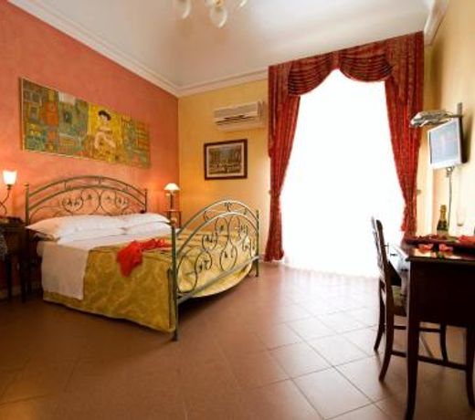 Hotel Joli