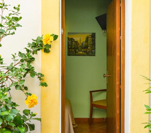 Al Giardino dell'Alloro - Locazioni Turistiche