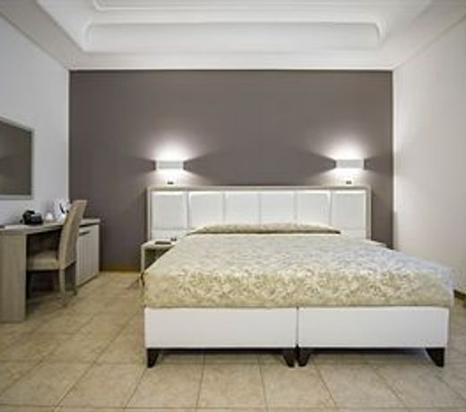 Artemisia Palace Hotel