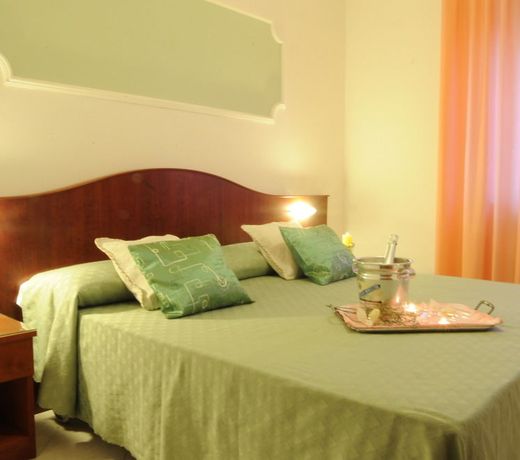 Grifone Hotel Ristorante