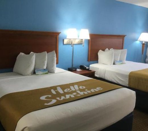 Days Inn & Suites by Wyndham Tallahassee Conf Center I-10