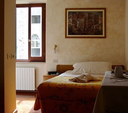 Primavera Mini Hotel