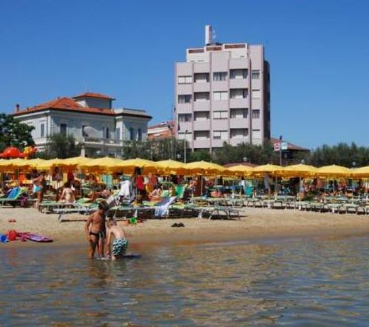 Hotel Bristol