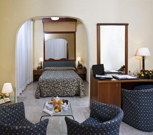 Hotel Savoy