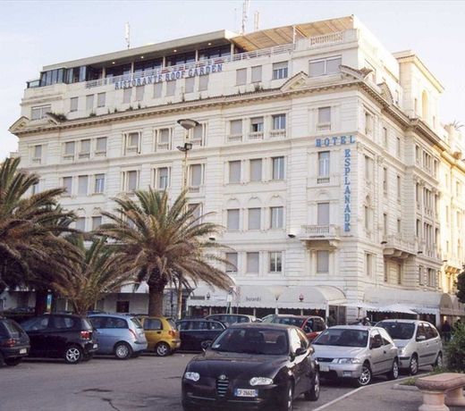 Hotel Esplanade