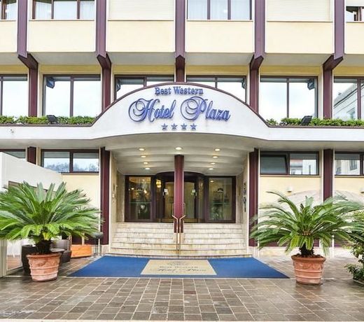 Hotel Plaza