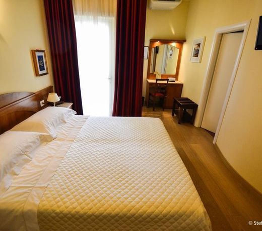 Hotel Corsignano