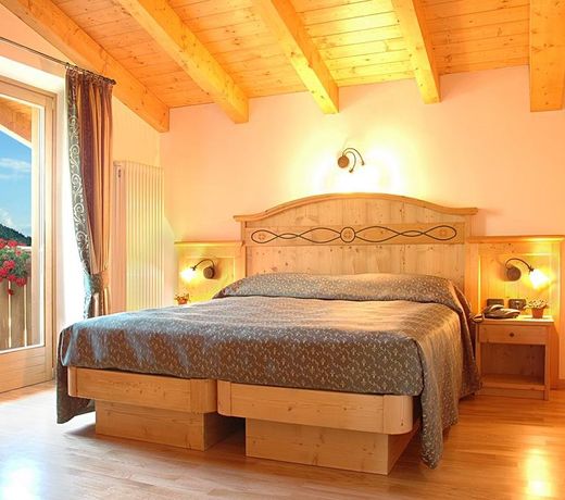 Hotel GarnÃ¬ La Soldanella