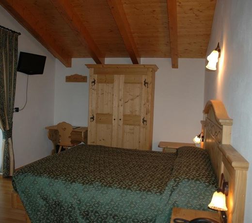 Hotel GarnÃ¬ La Soldanella