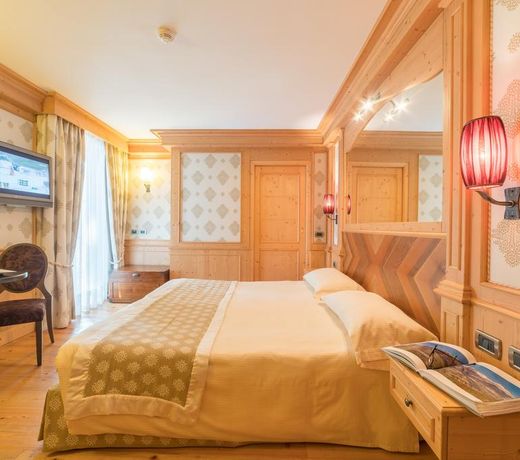Cristal Palace Hotel