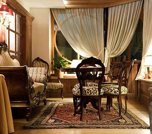 Alpen Suite Hotel
