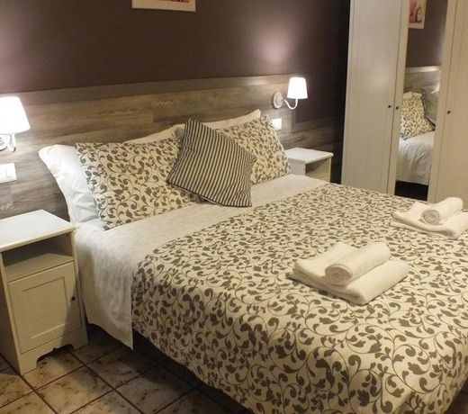 Harmony House Prestige