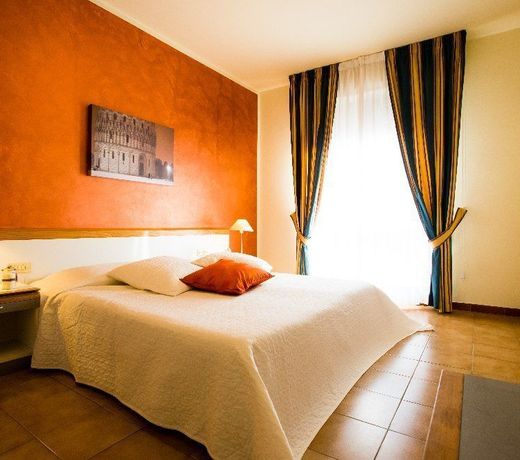 Hotel Roma