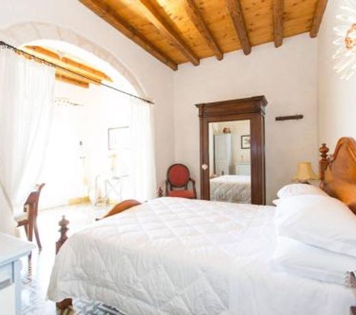 Antico Mondo Rooms & Suites