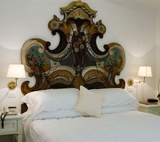 Arcom Palace