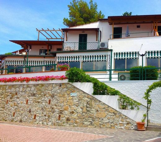 Hotel Paradiso